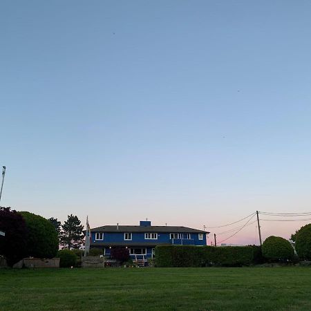 Metchosin Beach House Виктория Экстерьер фото